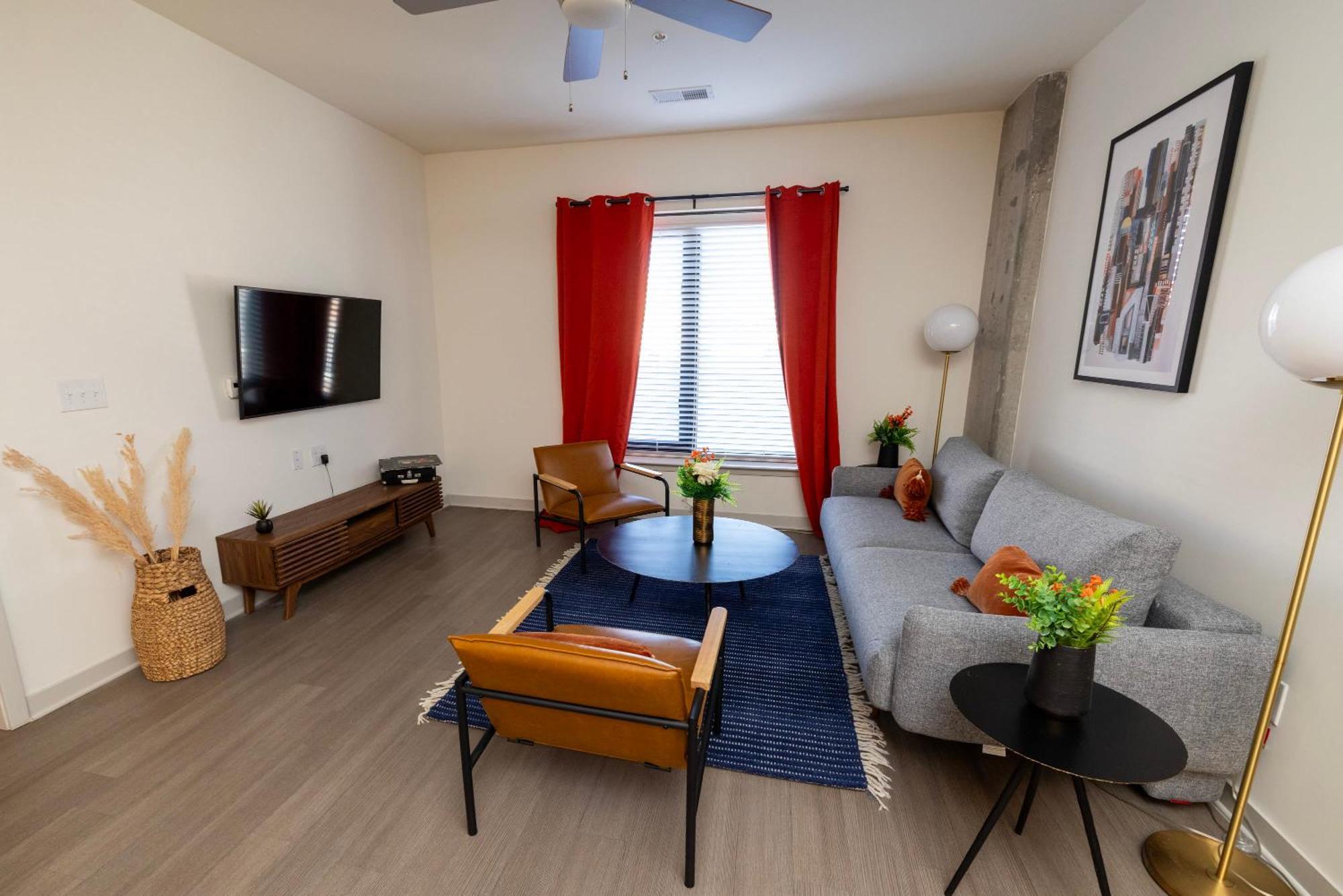 Modern Nulu 2br Cozysuites Unit 03 Apartment Louisville