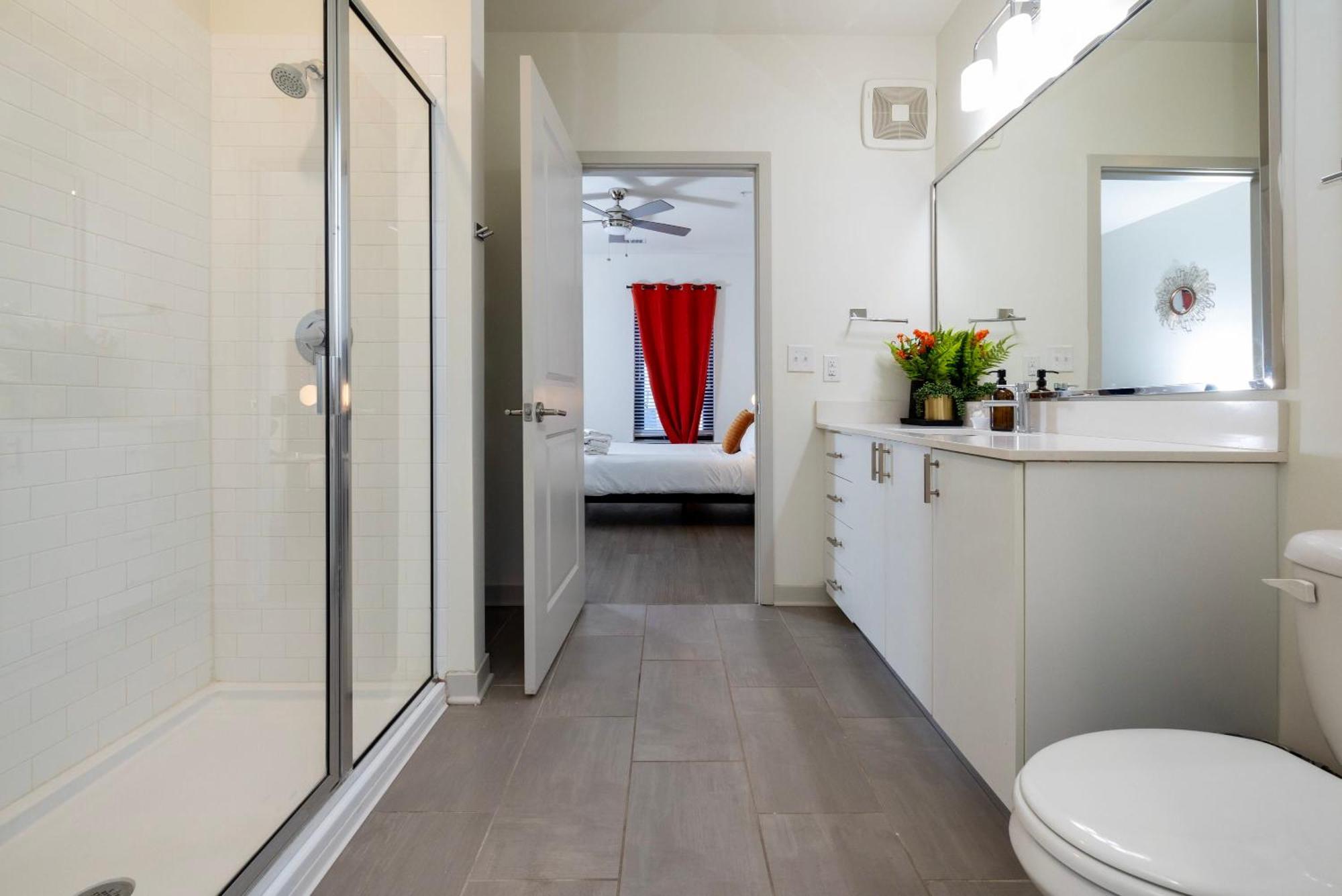 Modern Nulu 2br Cozysuites Unit 03