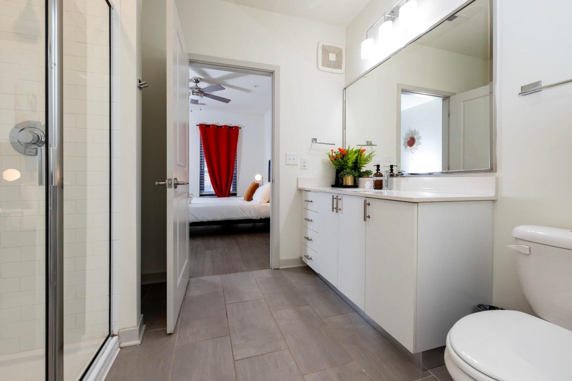 Modern Nulu 2br Cozysuites Unit 03 Louisville