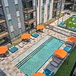 Modern Nulu 2Br Cozysuites Unit 03